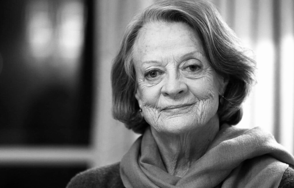 Axcio blog deces maggie smith alias minerva McGonagall dans Harry potter Les 3 Reliques boutique Harry potter