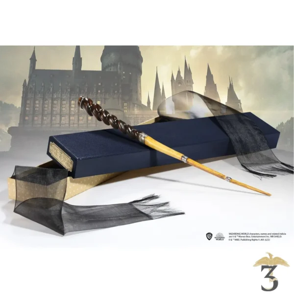 Acheter le présentoir / socle à baguette magique aux couleurs de Poudlard -  l'Officine, boutique Harry Potter