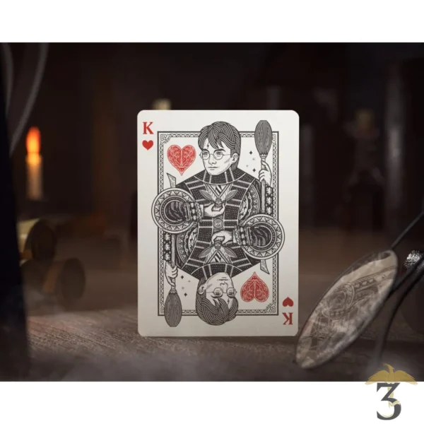 Jeu de carte theory11 rouge - Les Trois Reliques, magasin Harry Potter - Photo N°5