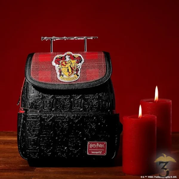 Sac a dos loungefly gryffindor metal - Les Trois Reliques, magasin Harry Potter - Photo N°5