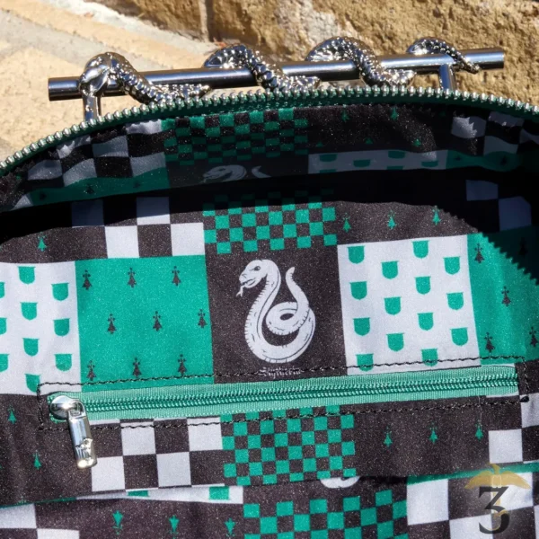 Sac a dos loungefly slytherin metal - Les Trois Reliques, magasin Harry Potter - Photo N°9